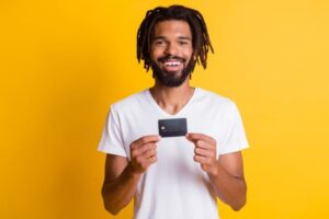 Best Credit Cards with Benefits Up to R10,000
